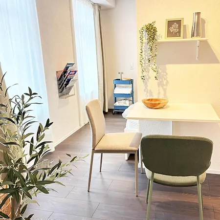 Modernes Zentrum Nahe Hockenheimring Mit 2 Betten, Wlan & Kitchenette *