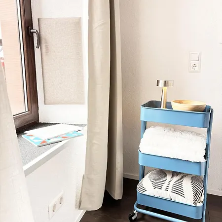 Modernes Zentrum Nahe Hockenheimring Mit 2 Betten, Wlan & Kitchenette * Hockenheim