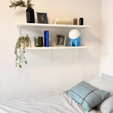 Modernes Zentrum Nahe Hockenheimring Mit 2 Betten, Wlan & Kitchenette Apartamento Hockenheim
